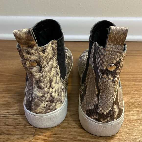Micheal Kors Snakeskin Chelsea Boot - Picture 8 of 11